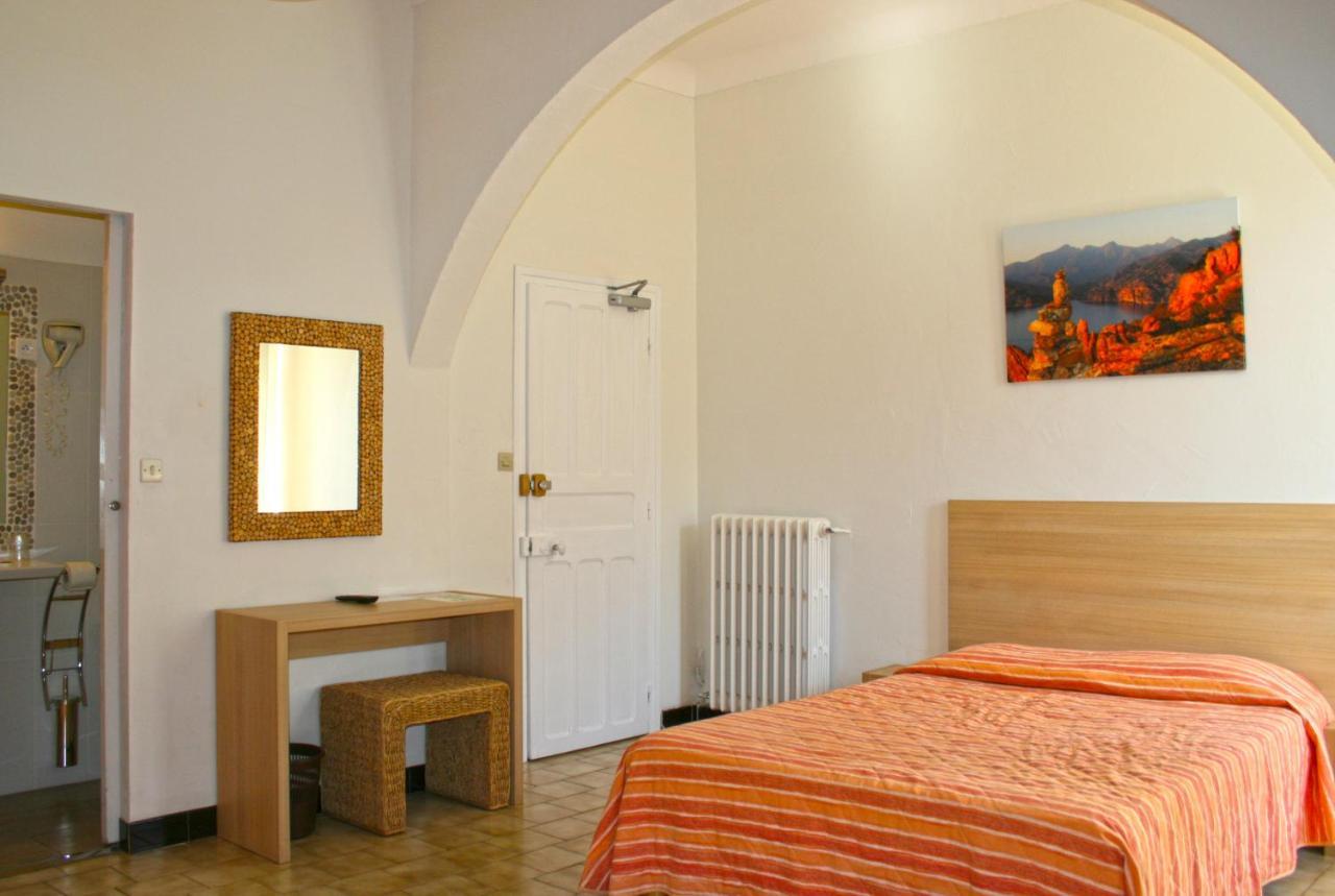 Hotel Colombo- Porto Corse Buitenkant foto